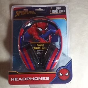 Marvel Spider-Man Red and Blue Headphones BRAND NEW!